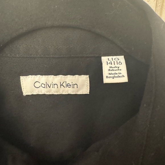 Calvin Klein Boys' Long Sleeve Sateen Dress Shirt - 14/16 Husky Boys - Picture 2 of 4